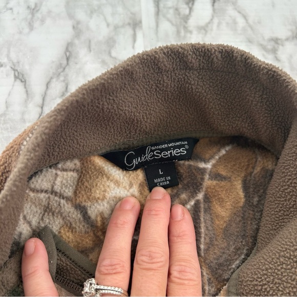 Guide Series from Gander Mountain | women’s large full zip Fleece Camo Jacket - Picture 2 of 9